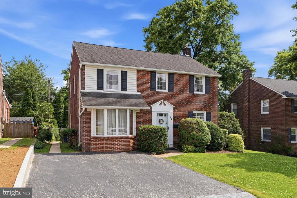 204 FLINTLOCK ROAD