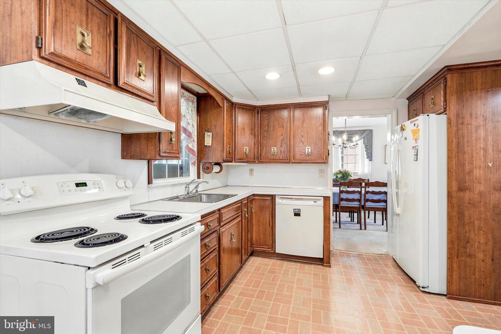 204 FLINTLOCK ROAD
