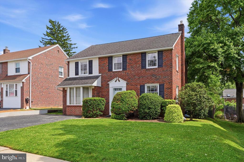 204 FLINTLOCK ROAD