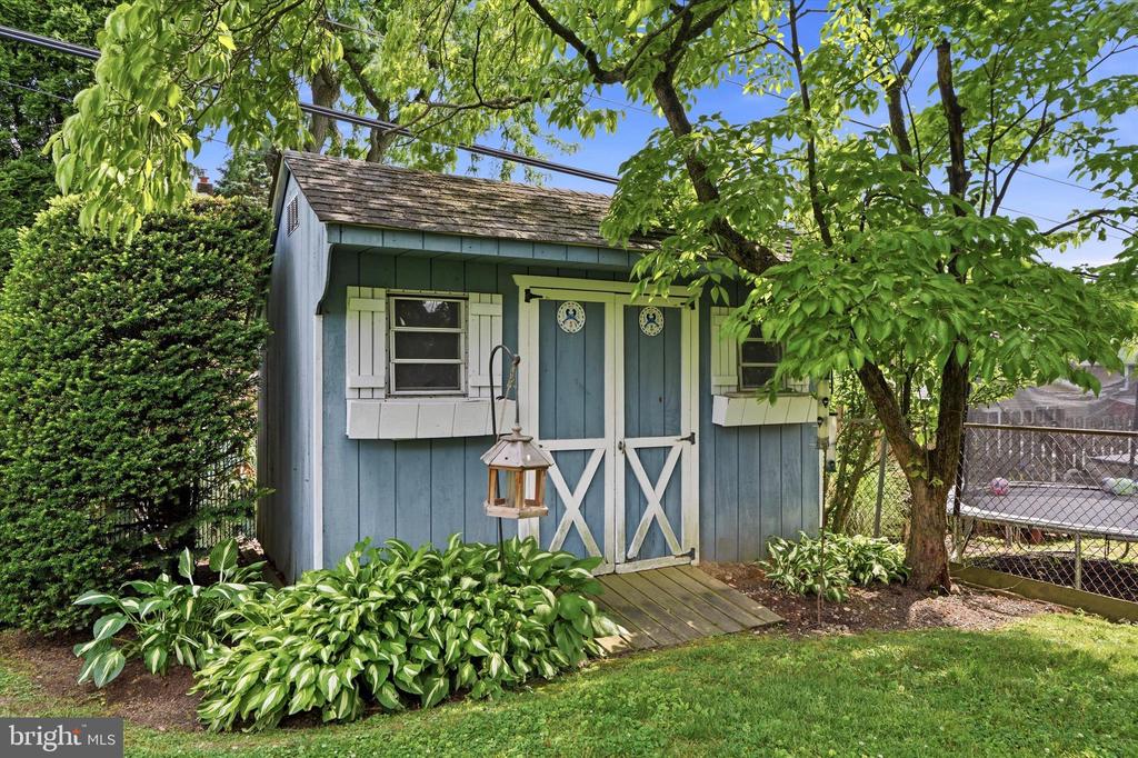204 FLINTLOCK ROAD