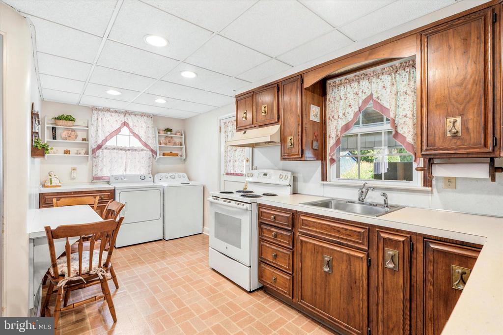 204 FLINTLOCK ROAD