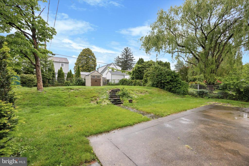 116 WALNUT HILL LANE