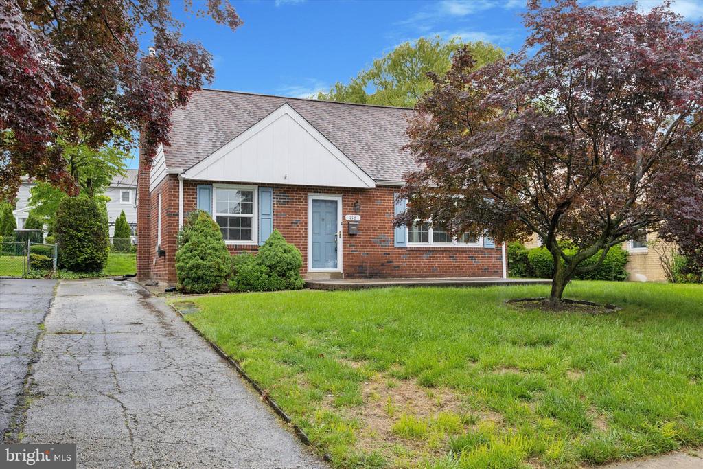 116 WALNUT HILL LANE