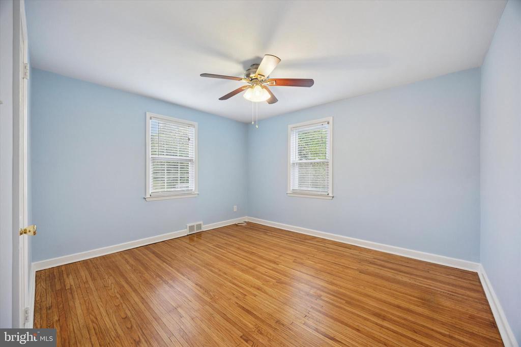 116 WALNUT HILL LANE