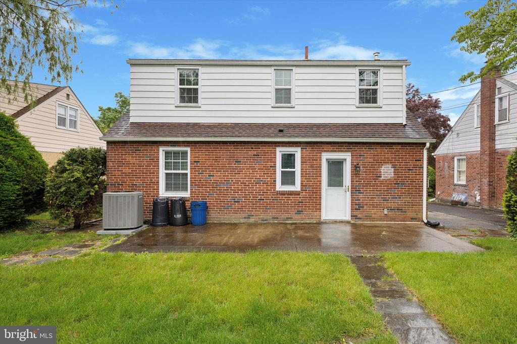 116 WALNUT HILL LANE