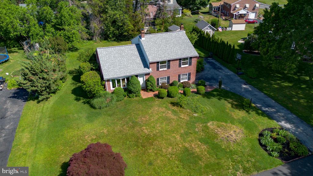 113 LOMBARDY DRIVE