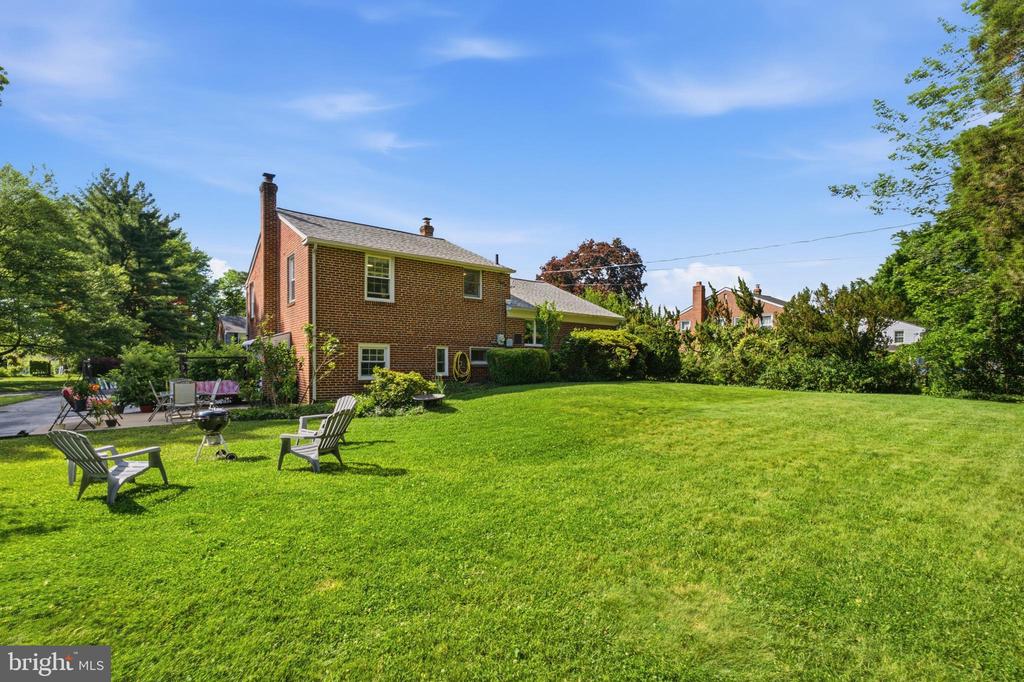 113 LOMBARDY DRIVE