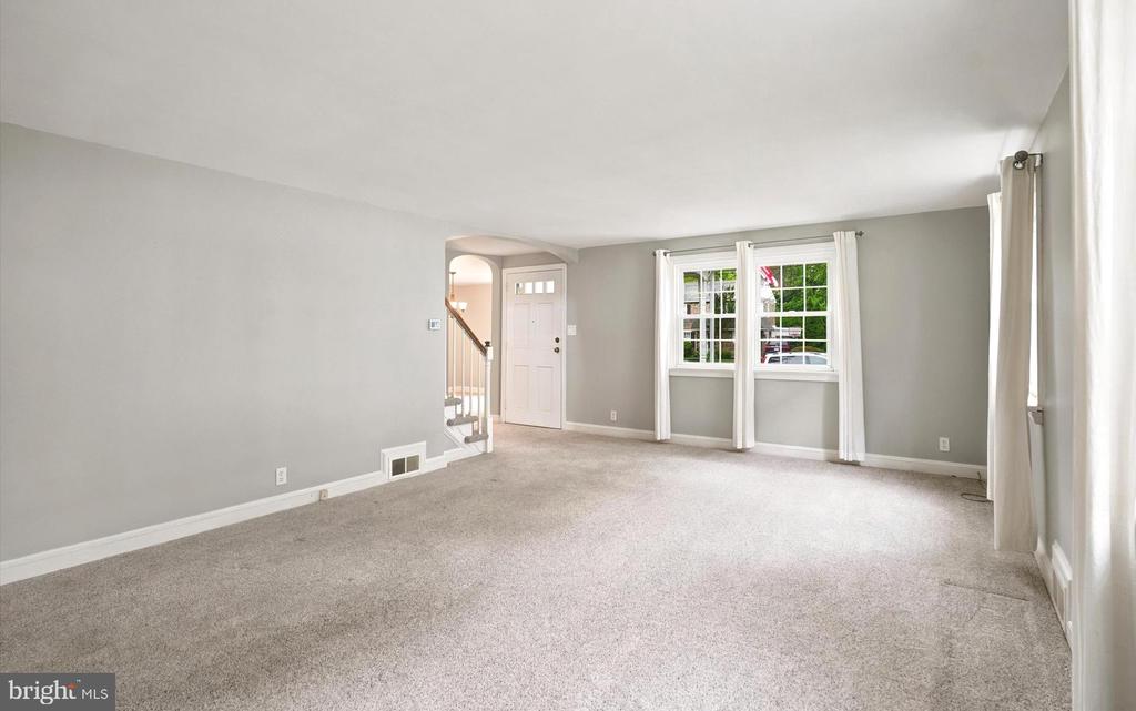 2434 MERWOOD LANE