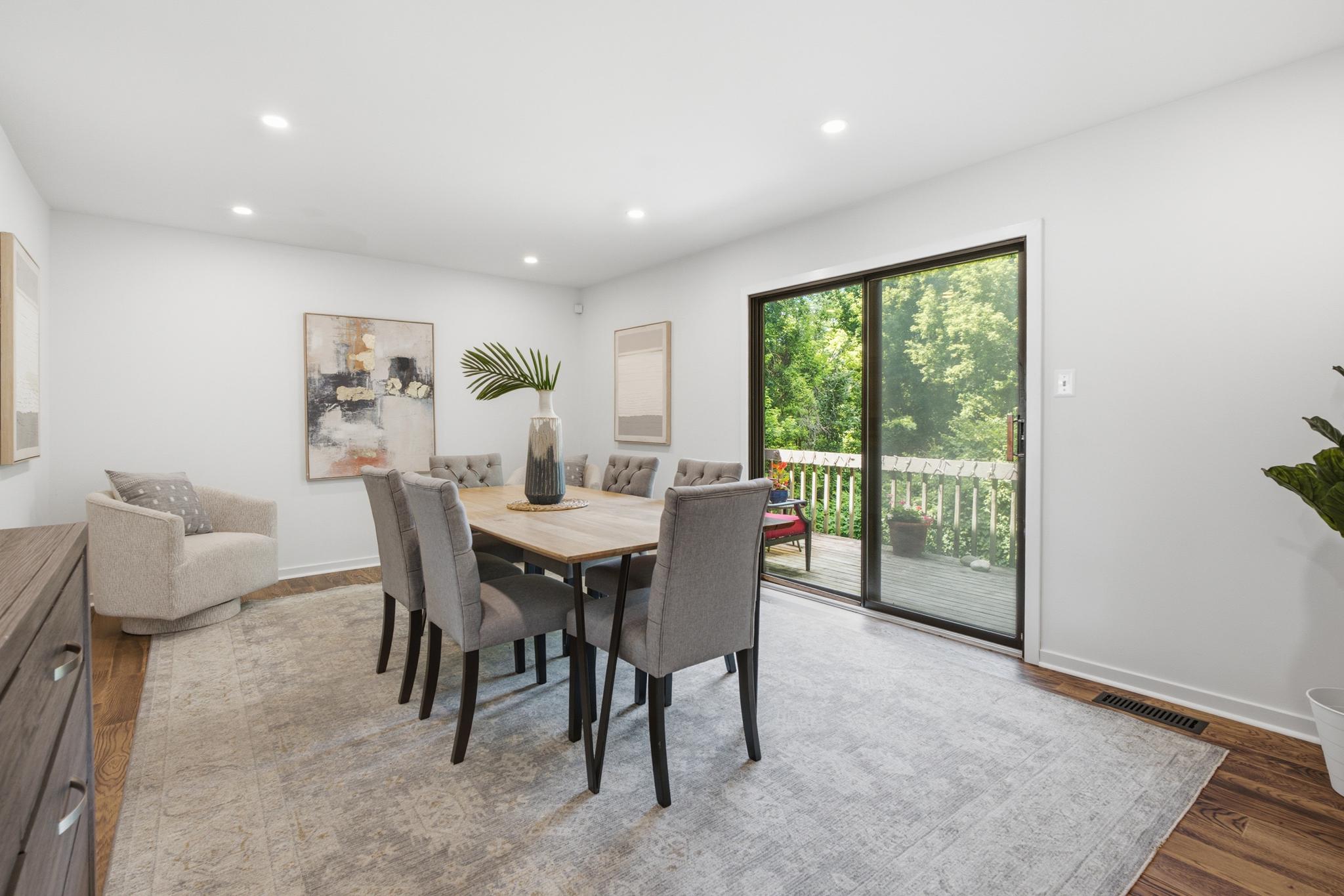 138 MONTROSE AVENUE 26