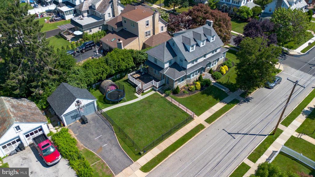 900 CHILDS AVENUE