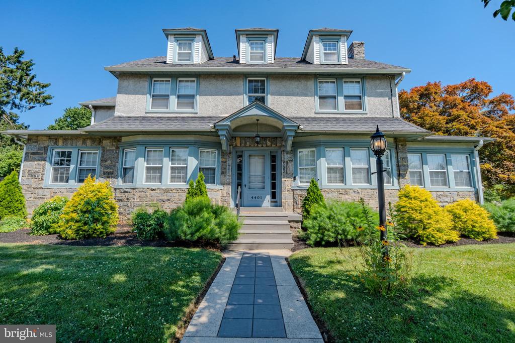 900 CHILDS AVENUE