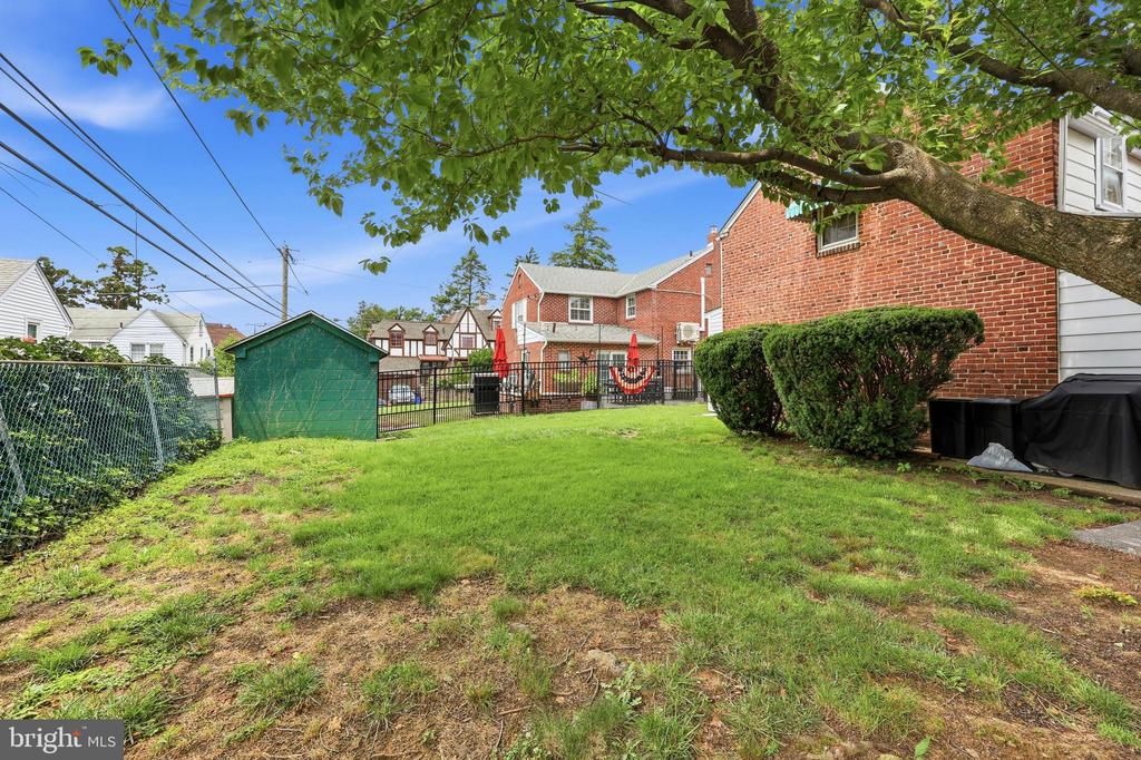 844 BURMONT ROAD