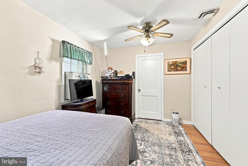 844 BURMONT ROAD