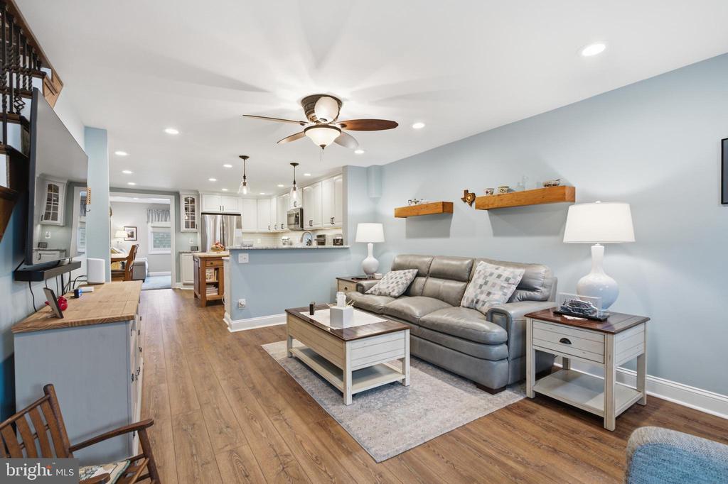 1084 CEDARWOOD ROAD