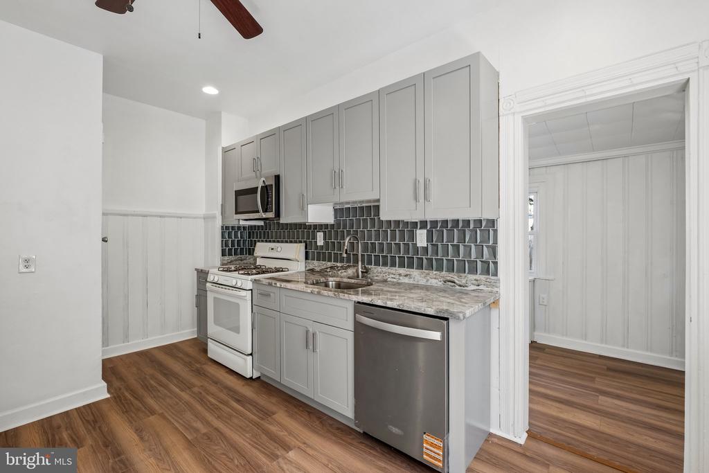627 WALNUT STREET