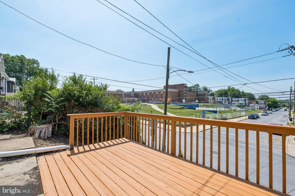 627 WALNUT STREET