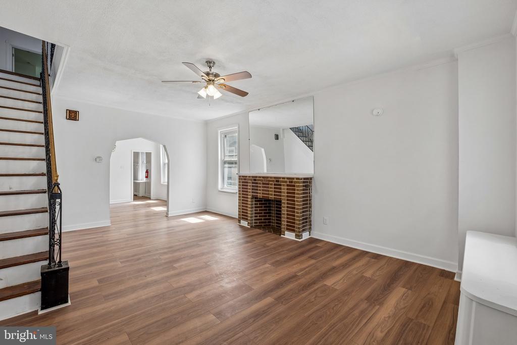 627 WALNUT STREET