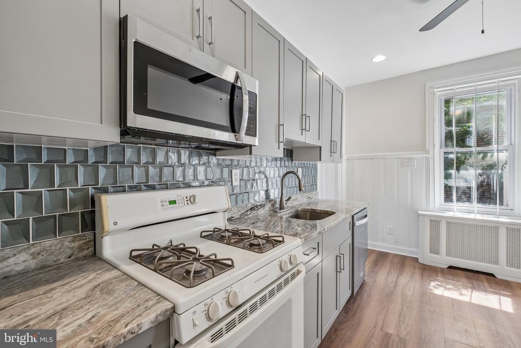 627 WALNUT STREET