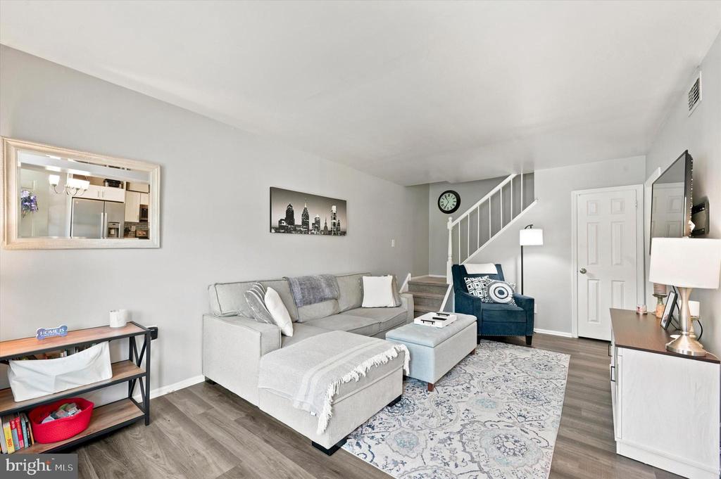 5200 HILLTOP DRIVE Unit: J4