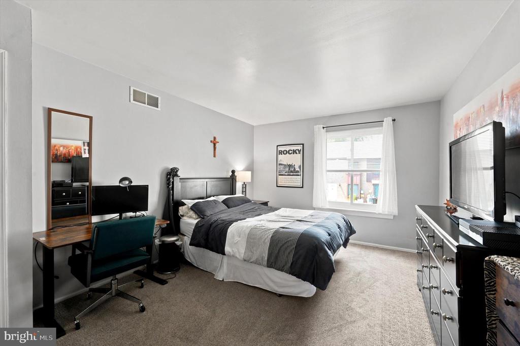 5200 HILLTOP DRIVE Unit: J4