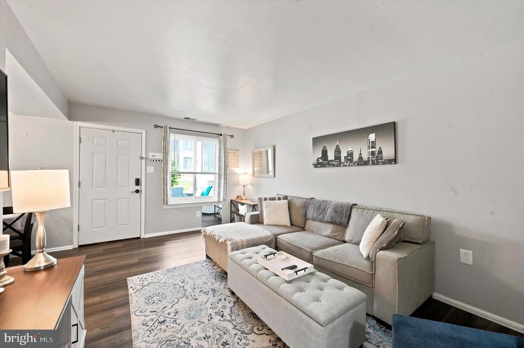 5200 HILLTOP DRIVE Unit: J4