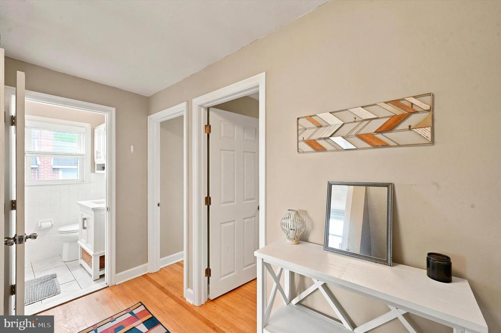 416 LAKEVIEW DRIVE