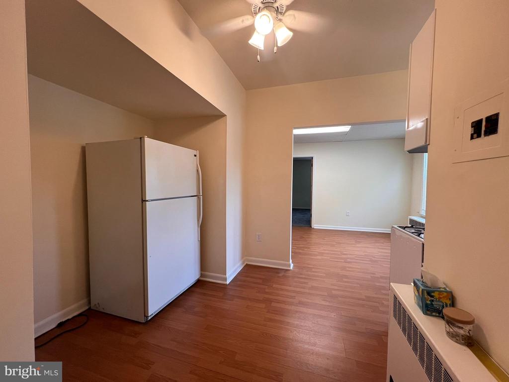 28-30 W GREENWOOD AVENUE