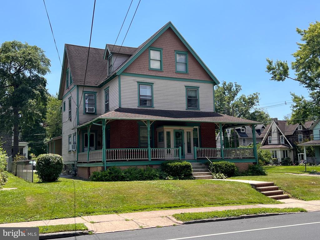 28-30 W GREENWOOD AVENUE