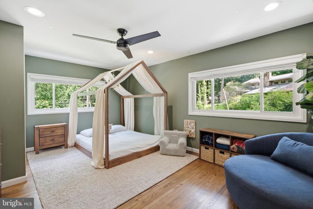 160 PAXON HOLLOW ROAD