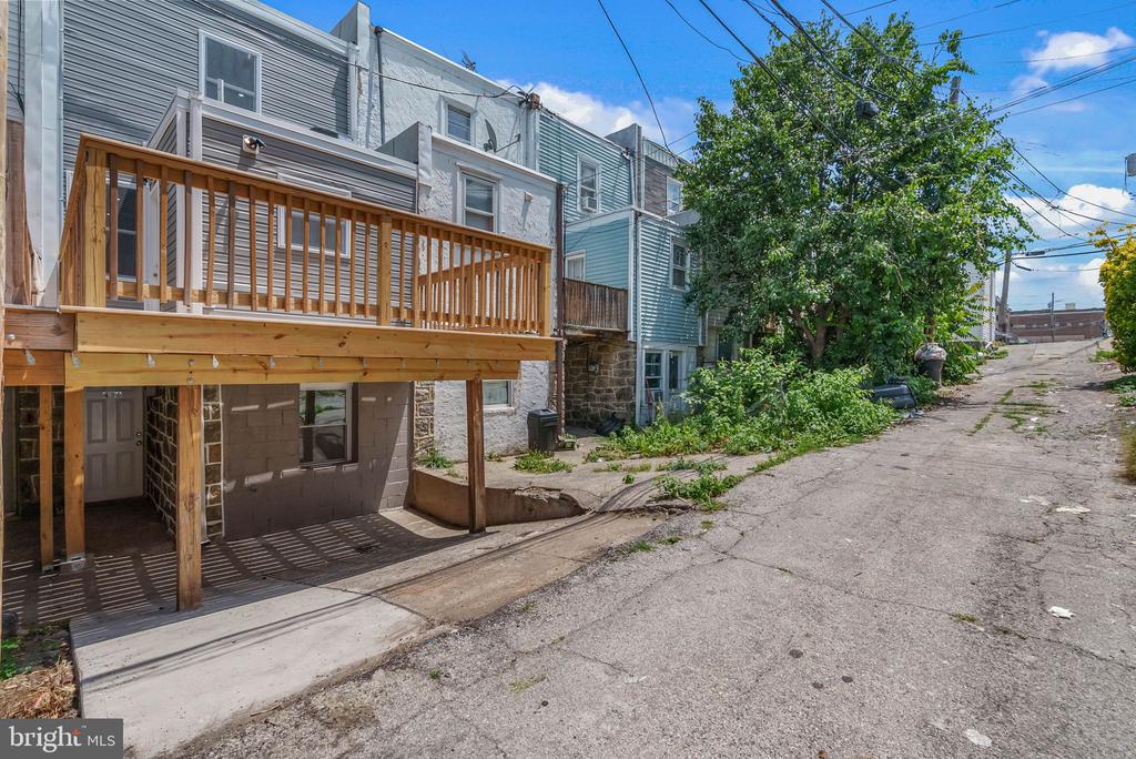 436 TIMBERLAKE ROAD