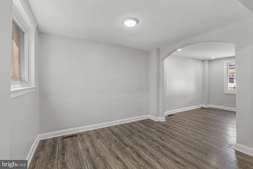 7052 ABERDEEN ROAD