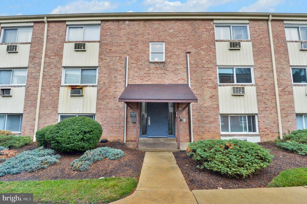 8115 W CHESTER PIKE Unit: #B-5E