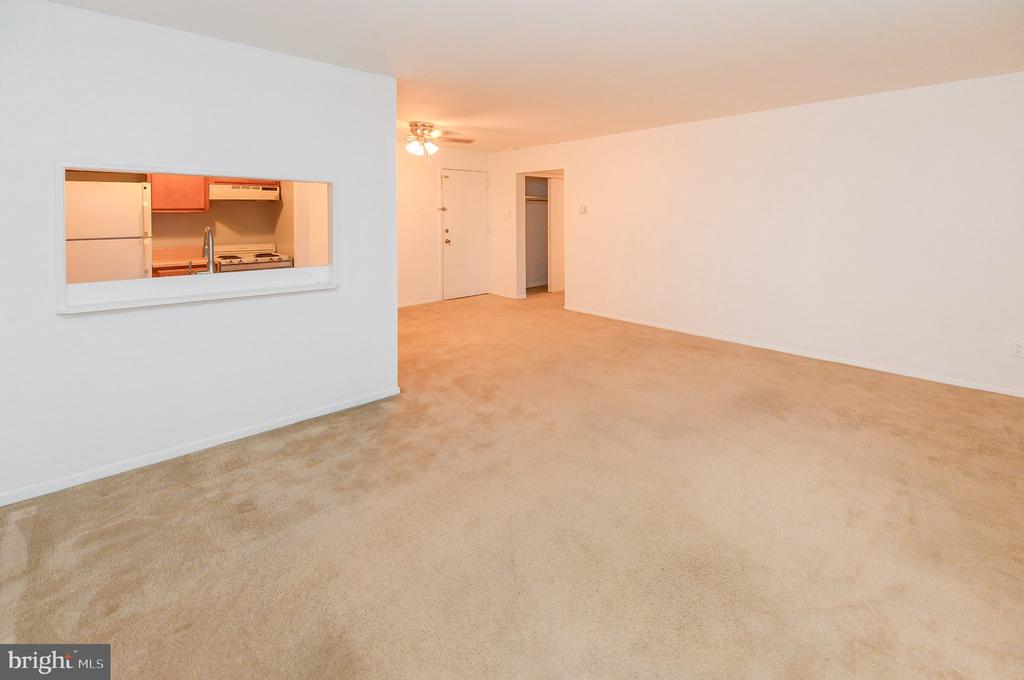 8115 W CHESTER PIKE Unit: #B-5E
