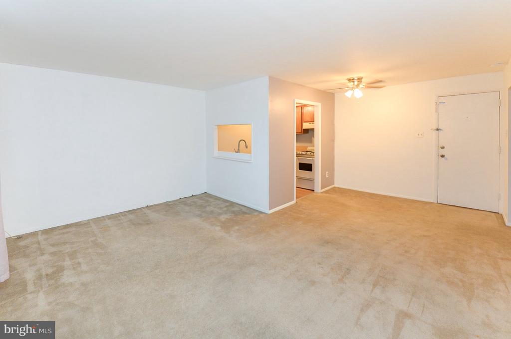 8115 W CHESTER PIKE Unit: #B-5E