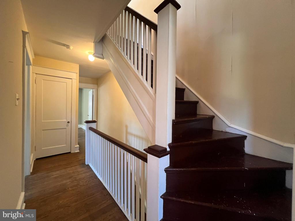 52 W ALBEMARLE AVENUE