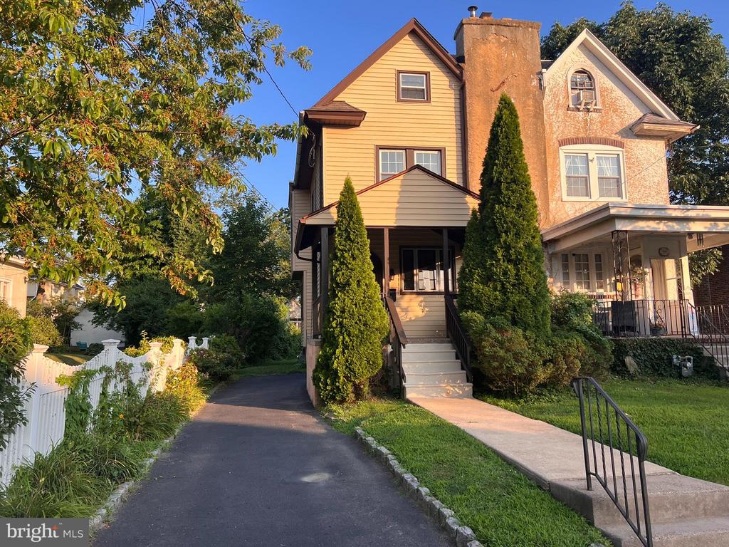 52 W ALBEMARLE AVENUE