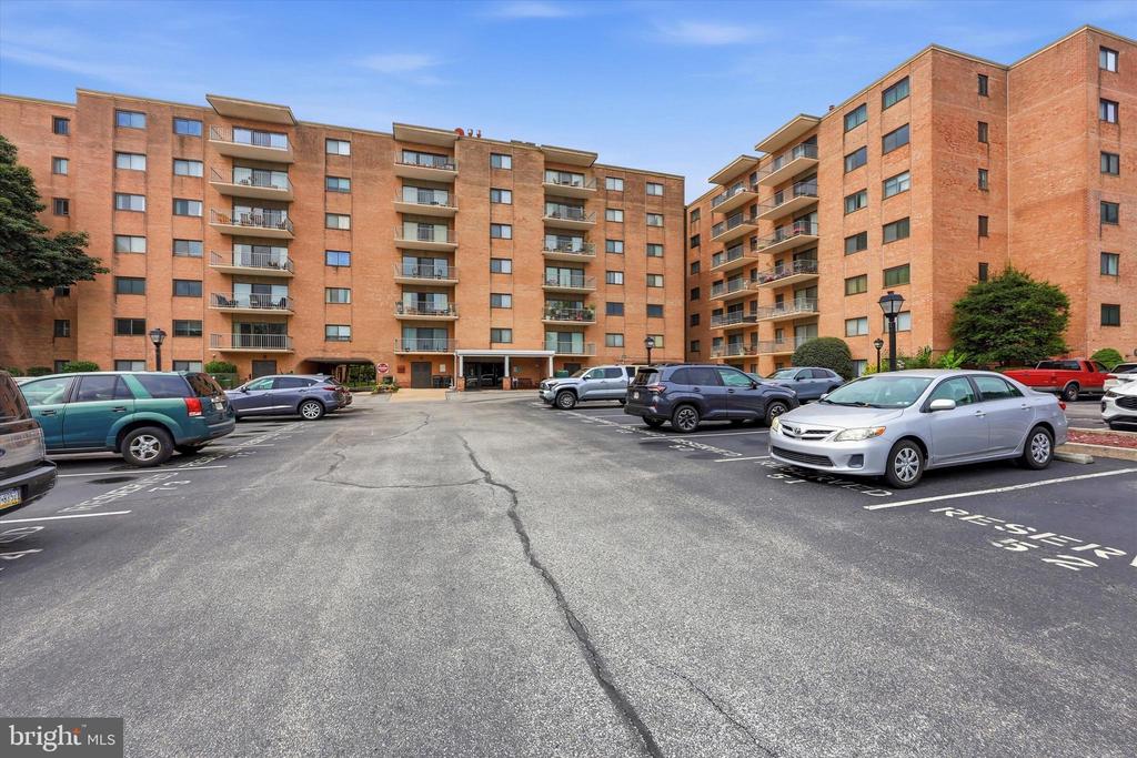 501 N PROVIDENCE ROAD Unit: 412