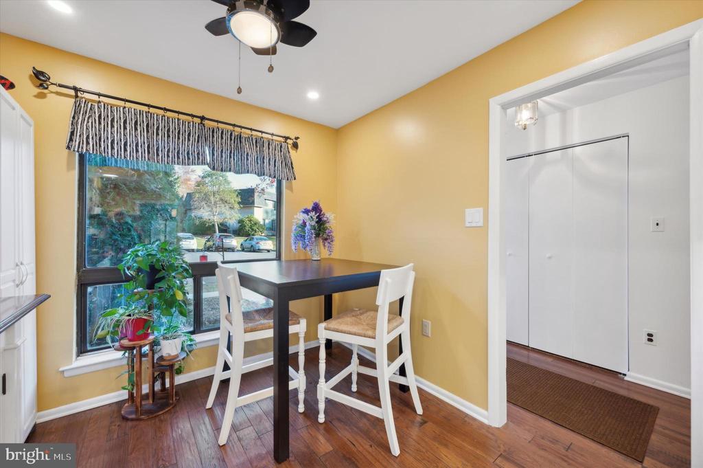 921 PUTNAM BOULEVARD Unit: 113