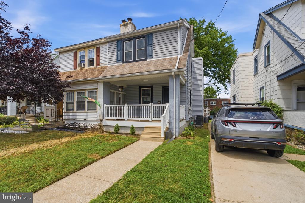 228 N LINDEN AVENUE