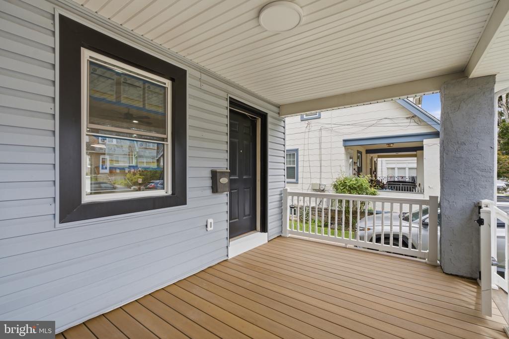 228 N LINDEN AVENUE
