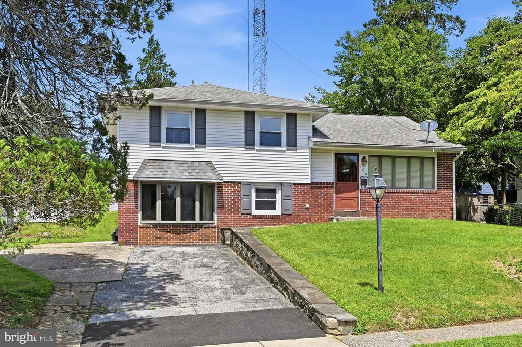 306 N CENTRAL AVENUE