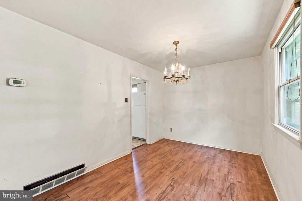 306 N CENTRAL AVENUE