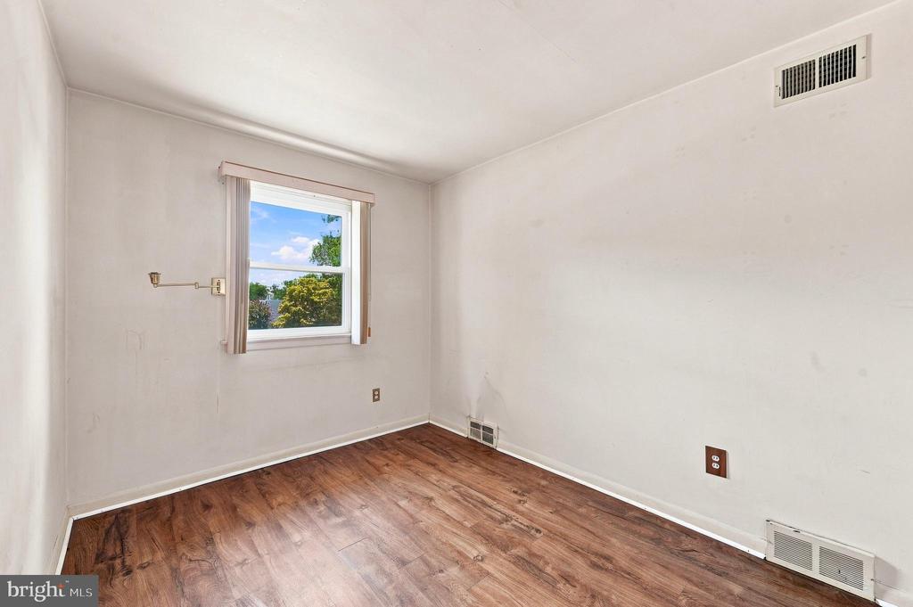 306 N CENTRAL AVENUE