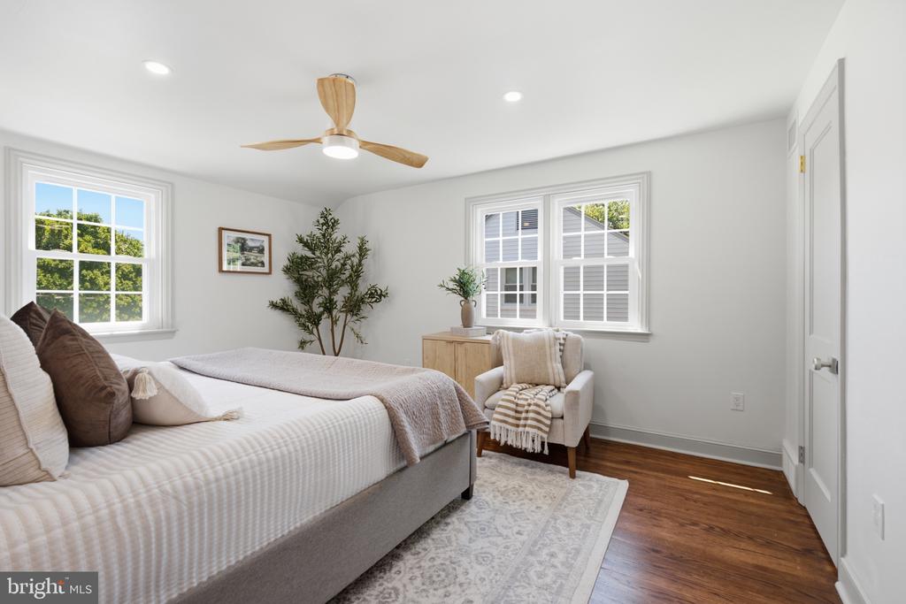 401 TWIN OAKS DRIVE