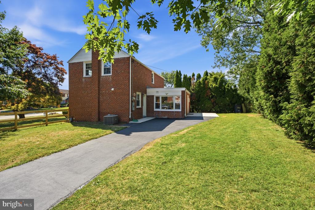 401 TWIN OAKS DRIVE