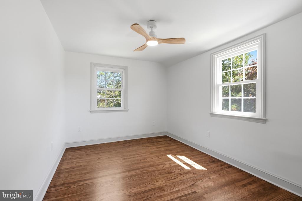 401 TWIN OAKS DRIVE
