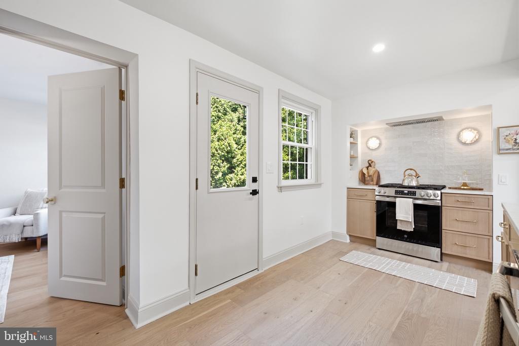 401 TWIN OAKS DRIVE