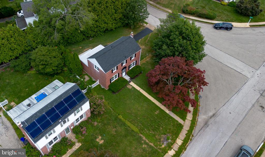 401 TWIN OAKS DRIVE