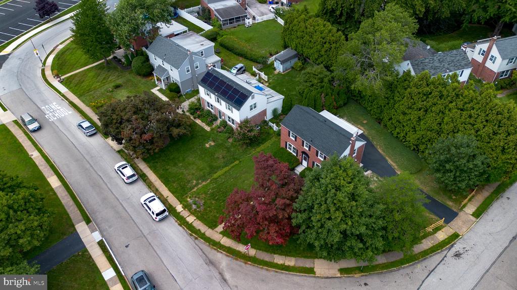 401 TWIN OAKS DRIVE