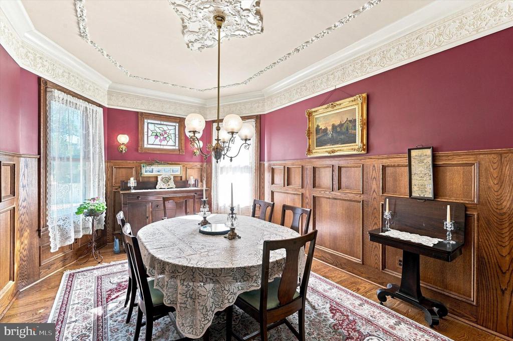 59 W GREENWOOD AVENUE